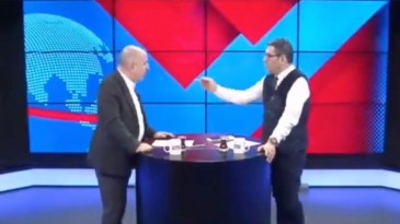 Ümit Özdağ ile Enver Aysever canlı yayında birbirine girdi! ‘Siz çiçek böcek devam edin’