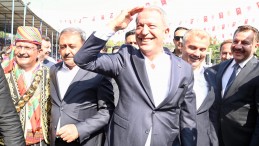 BAKAN AKAR VATANDAŞLARLA BİR ARAYA GELDİ