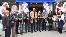 LAVİNİA PASTE KAFE HİZMETİNİZDE!