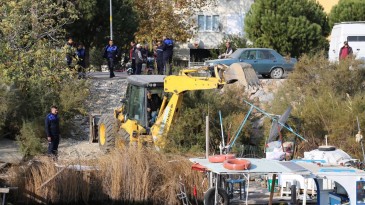 KAÇAK YAPILARIN YIKIMI GERÇEKLEŞTİ