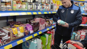 Dursunbey’de zincir marketlere ceza yağdı