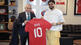 Rap sanatçısı Sefo’dan TFF Başkanı Mehmet Büyükekşi’ye Ziyaret