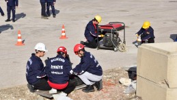 GERÇEĞİ ARATMAYAN TATBİKAT