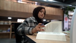 KARESİ MİLLET KIRAATHANESİ GENÇLERİN GÖZDESİ