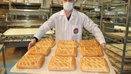 350 gramlık Fırıntaş Kare Pide 5 lira