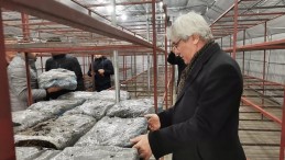 İVRİNDİ’DE KADINLARA İSTİHDAM KAPISI AÇILDI