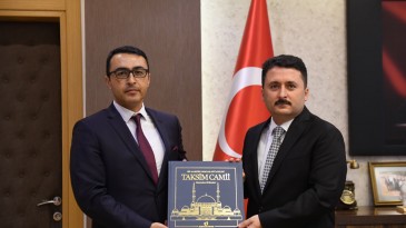 BİK ŞUBE MÜDÜRÜ PARLAK’TAN ANLAMLI HEDİYE