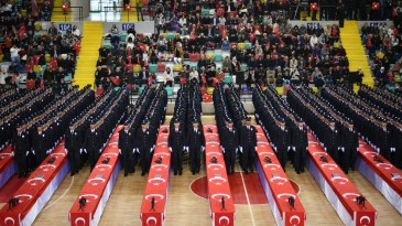 Polis Adayları Mezuniyet Heyecanı Yaşadı