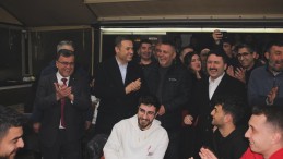 HAKAN ŞEHİRLİ SOMA CADDESİNDE VATANDAŞLARLA BİR ARAYA GELDİ