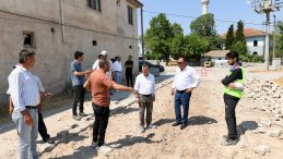 ALTIEYLÜL’DE ALTYAPI ÇALIŞMALARI TÜM HIZIYLA DEVAM EDİYOR