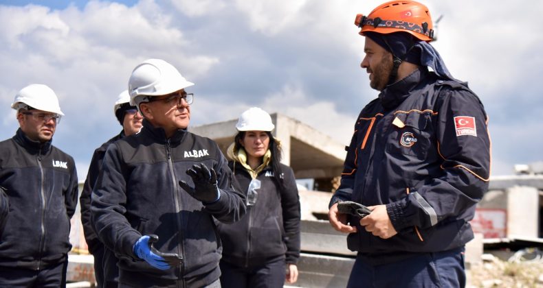 ALTIEYLÜL BELEDİYESİ’NDEN 2025’TE HİZMET SEFERBERLİĞİ