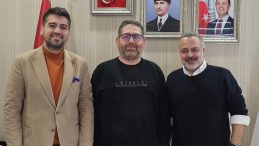 BALIKESİR TİYATROYA DOYACAK!