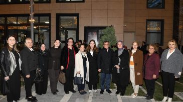 ALTIEYLÜL BELEDİYESİ MUHTARLARLA RAMAZAN SOFRASINI PAYLAŞTI