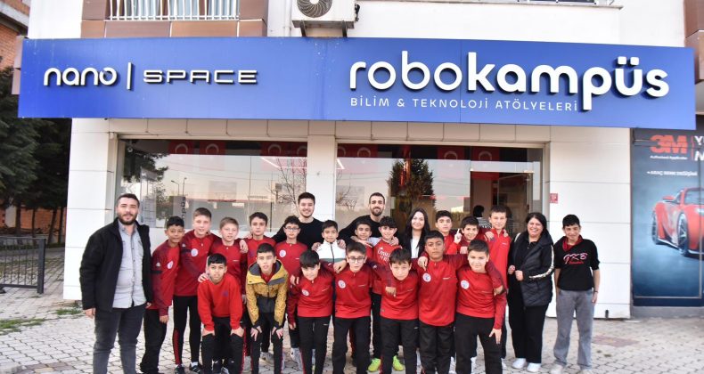 ALTIEYLÜL BELEDİYESPOR SPORCULARI BİLİM DÜNYASINI KEŞFETTİ