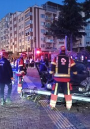 VALİLİK ÖNÜNDE FECİ KAZA: 1 ÖLÜ, 1 YARALI