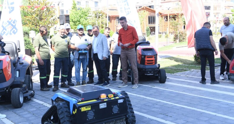 ALTIEYLÜL BELEDİYESİ ARAÇ VE EKİPMAN PARKINI GÜÇLENDİRDİ