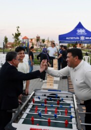YAZ AKŞAMLARI MAHALLELERE RENK KATIYOR
